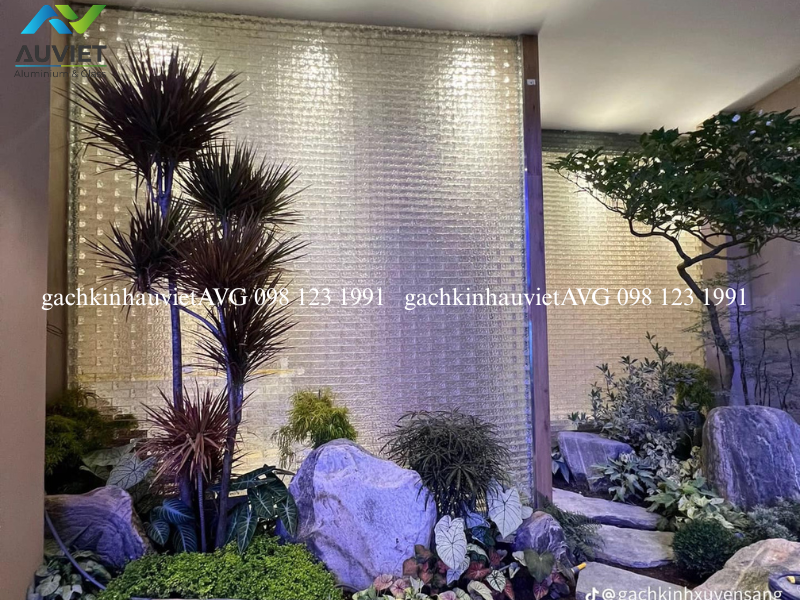 gạch kính lấy sáng vân mây