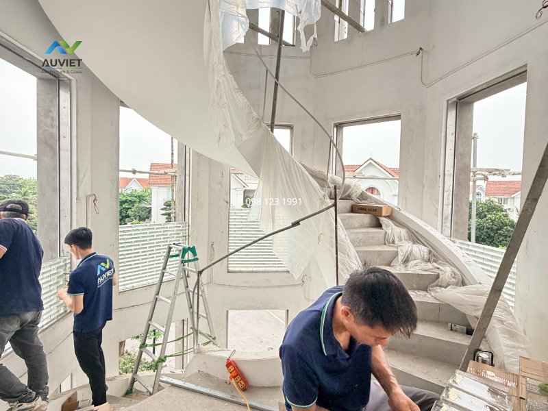 thi công lắp đặc gạch vân vỏ cam 200x100x50